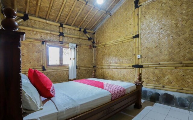 OYO 735 New Panjang Jiwo Resort