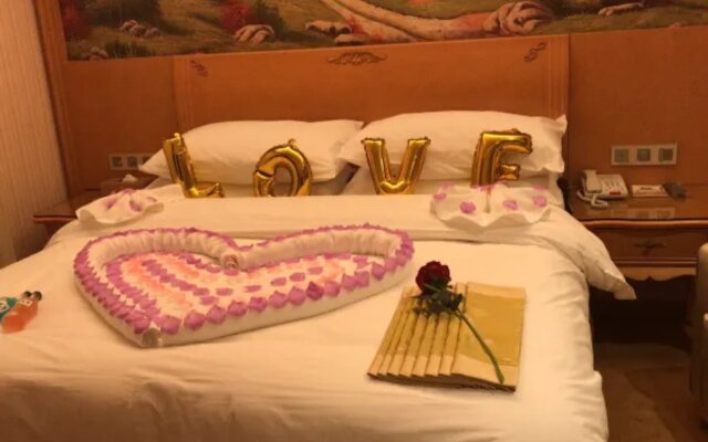 Vienna Hotel (Xinhua South Store, Hankou North Road, Wuhan)