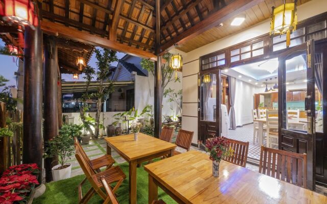 Blue Whale Homestay