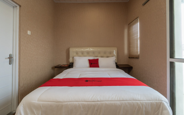 RedDoorz @ Jalan Srikandi Pekanbaru