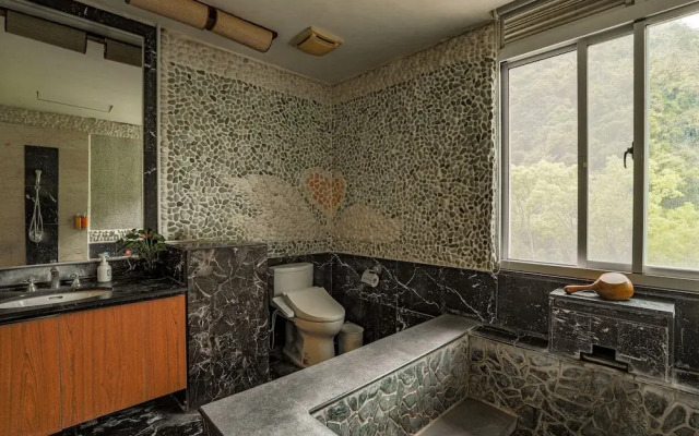 Sunrise Hot Spring Hotel