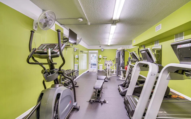 Pool + Hot Tub Access: Home in Jensen Beach!