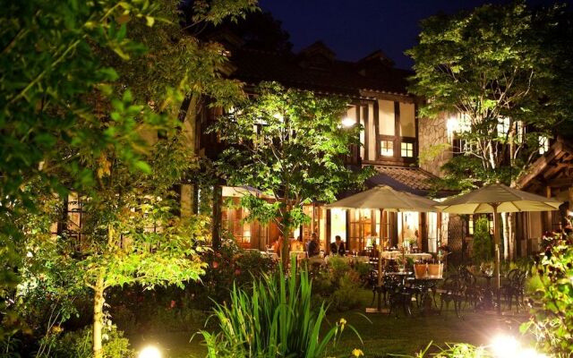 Ruze Villa