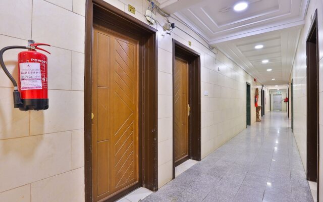 OYO 233 Hayat Al Salam Hotel Apartment