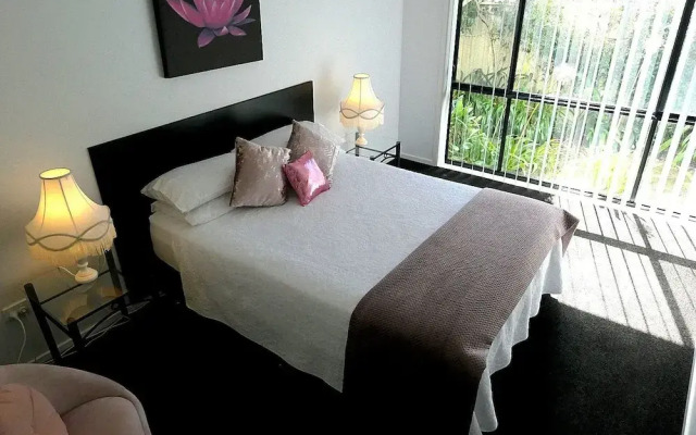 Corlette Retreat