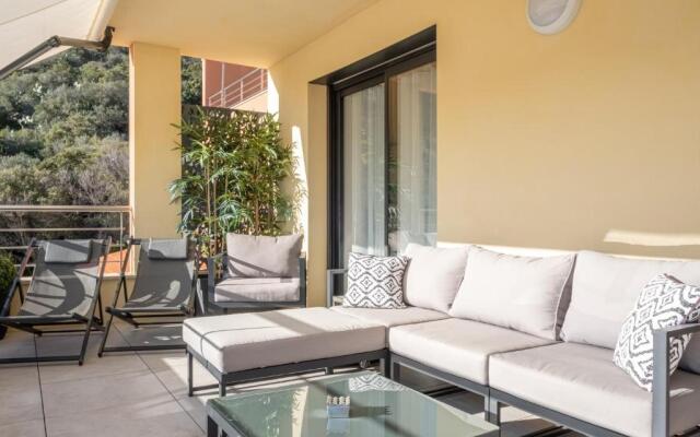 Suberbe T3 Neuf Standing +Terrasse 25M2