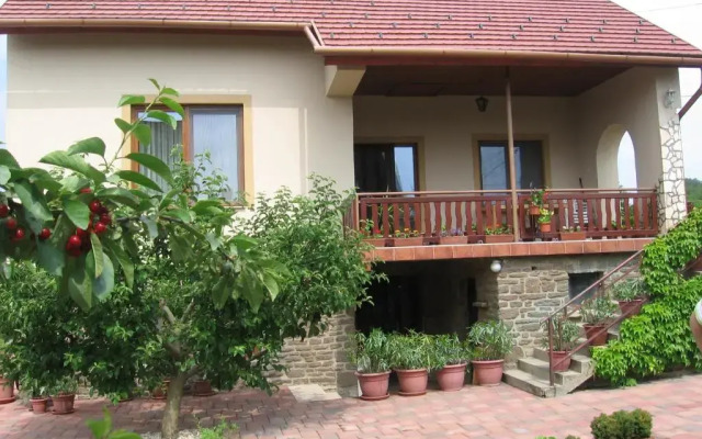 Boglárka Apartman