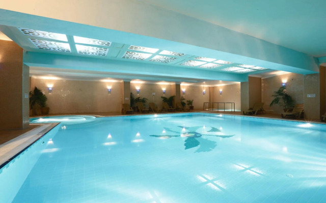 Insula Resort & Spa