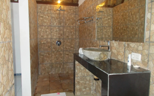 Blue Monkey Villas Resort & Ocean View