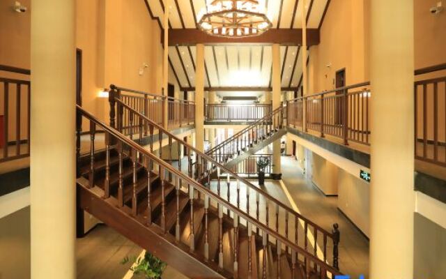 Yipin Yunjing Resort Hotel