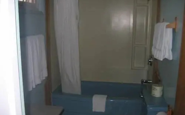 Town & Country Motel