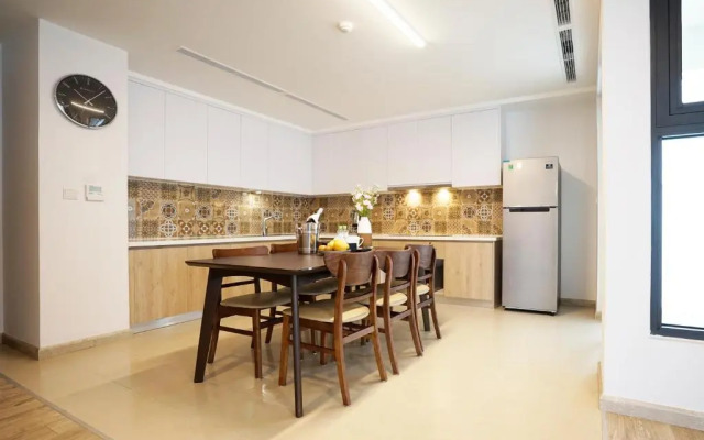 The First Stay Hotel