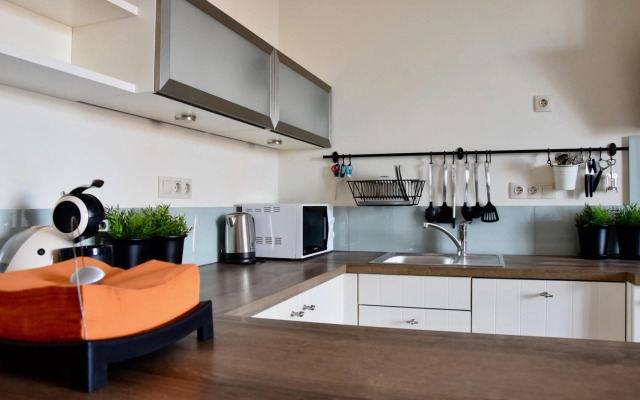 Luxury Apartment by Hi5 - Király street Suite