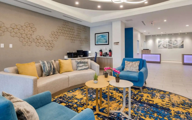 Best Western Plus Mid County