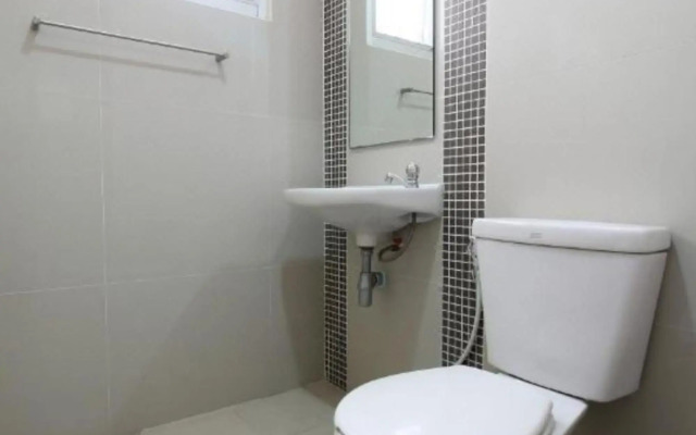 OYO 274 Meesook Residence