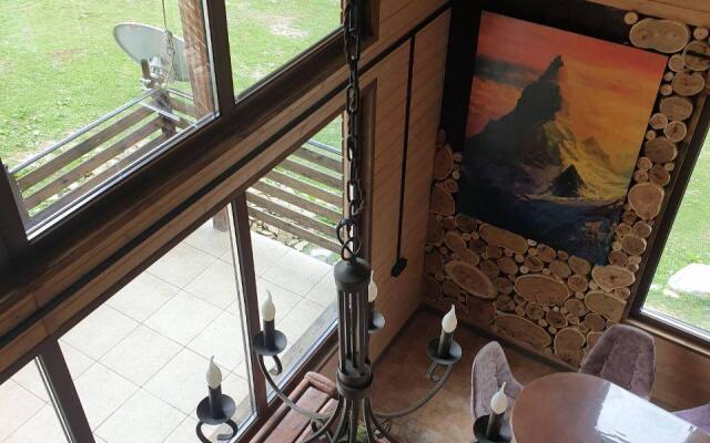 ПихтаHouse (ПихтаХаус)