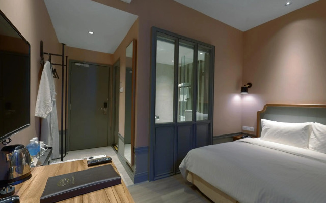The Jesselton Hotel