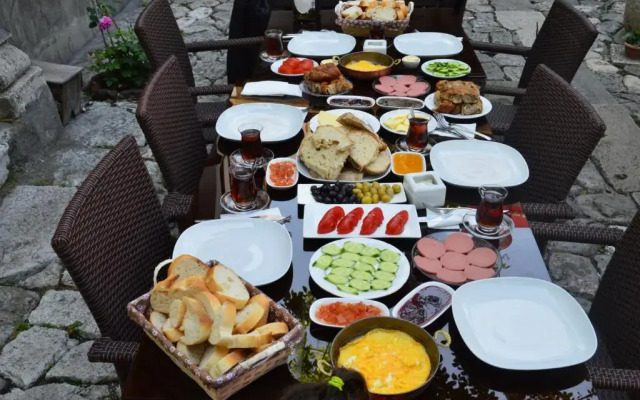 Ilk Konak Butik Otel