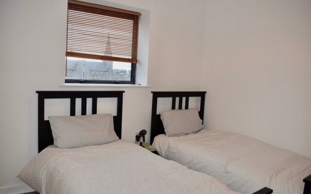 Modern 2 Bedroom Ifsc in Spencer Dock