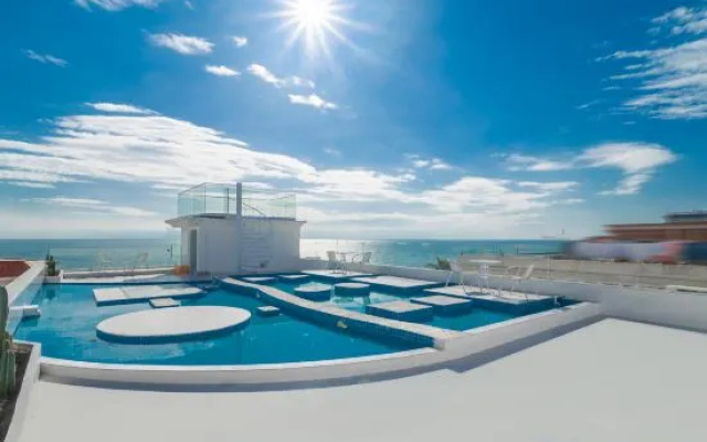 Sanya Yunhai Starry Sky Haiyunju·Full Intelligent Seaview Homestay – Pool – Sanya