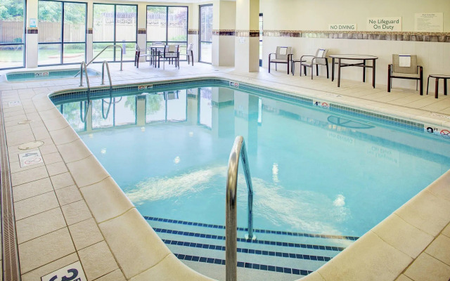 Courtyard by Marriott Roanoke Airport