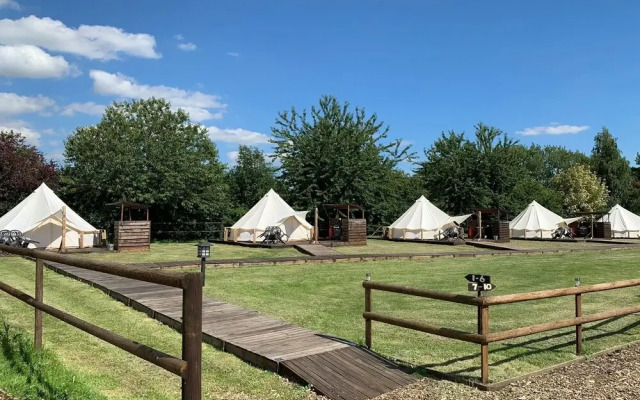 Oak Lodge Retreat - Glamping 8