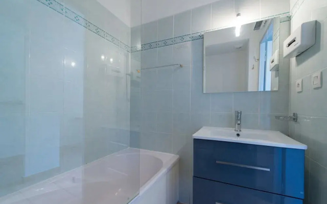 Adonis Mouans-sartoux L'Albatros