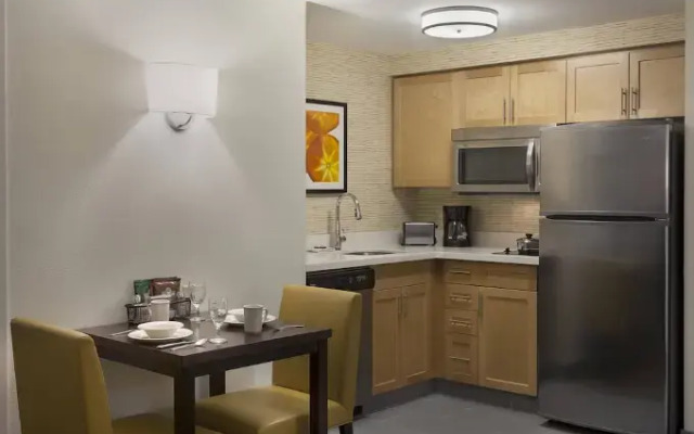 Cambridge Suites Mississauga