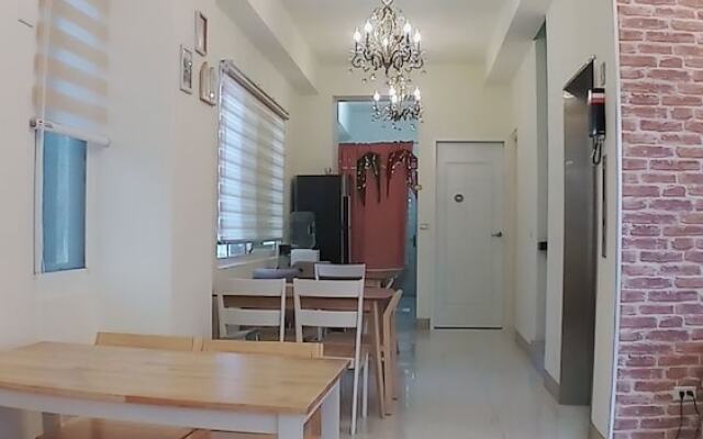 Blue Sea Dreaming City B&B