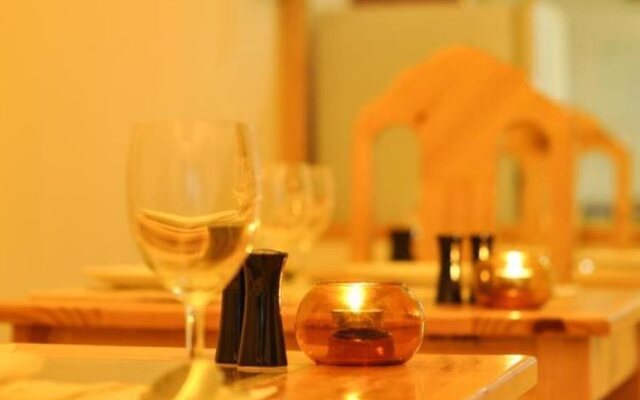 Guraidhoo Inn
