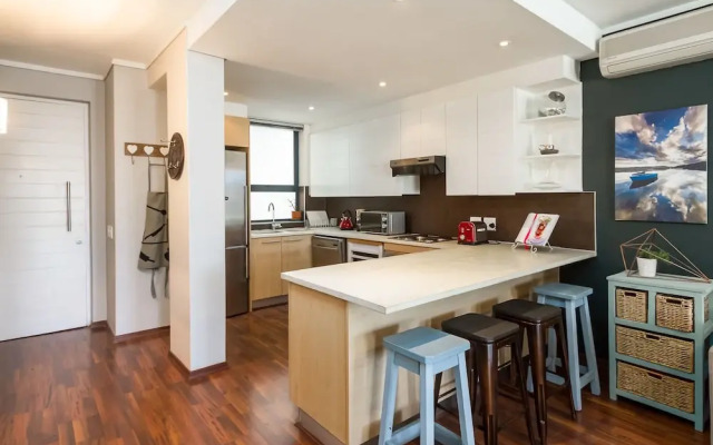 Adderley Terraces J11