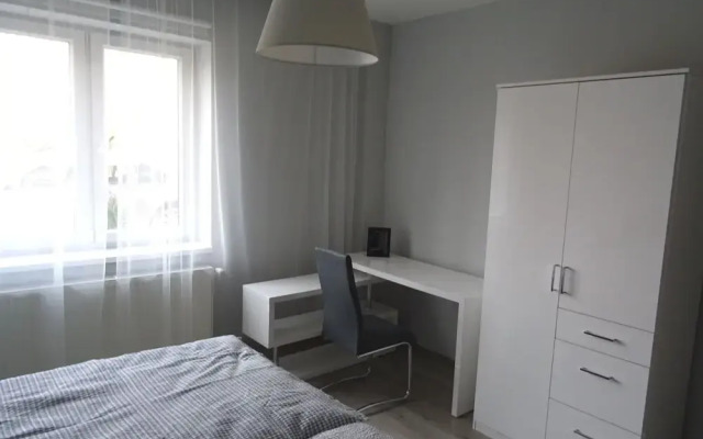 Alisa Apartments