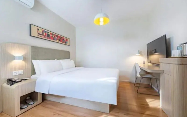 Hanting Hotel Shanghai Hongqiao Road Metro Station