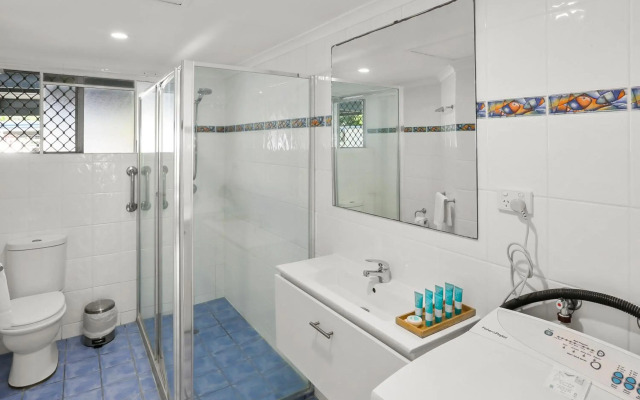 Agincourt Beachfront Apartments