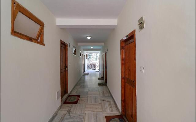 Fabhotel Shandela