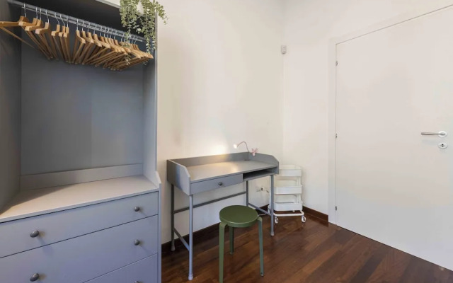 Poliziano Apartment by Mmega