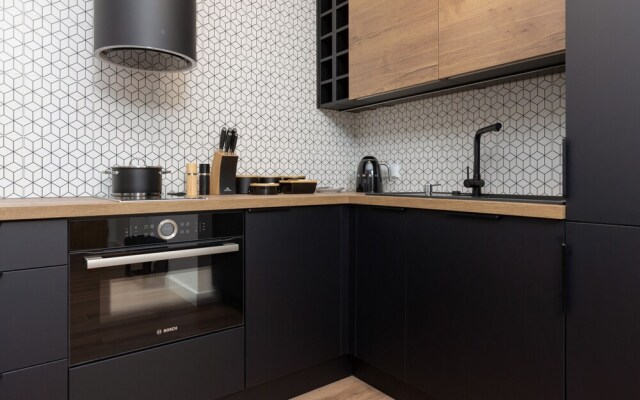 Warsaw Aleja Solidarności by Renters