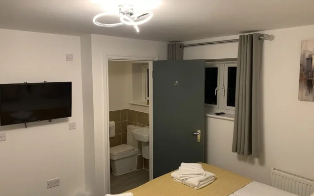 2 Bed- Harmony Court Luxury 2 bed Apartment