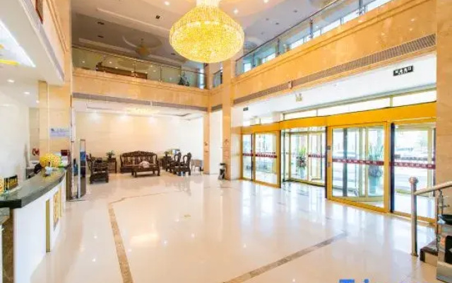 Yanchi Hotel
