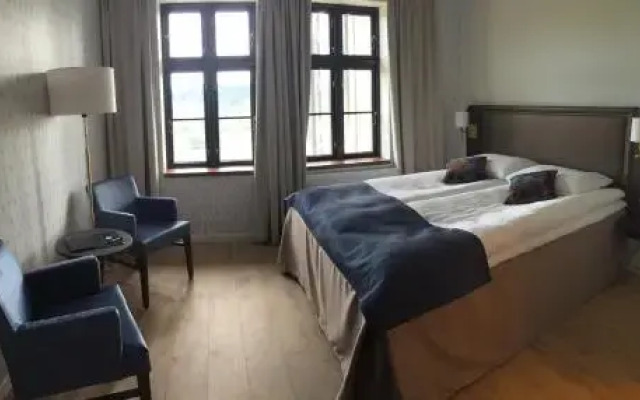 Hotell Eikerapen Gjestegard