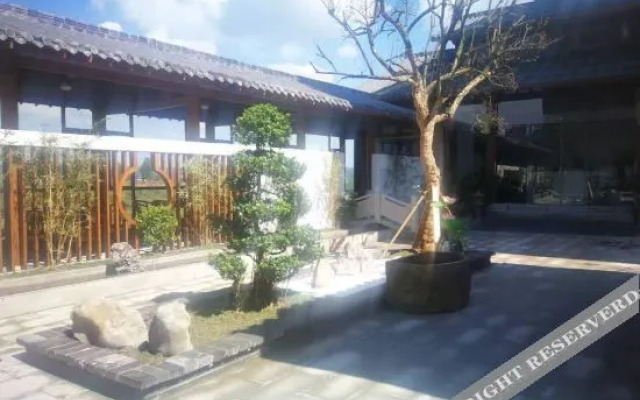 Pushe · Yaju Hotel