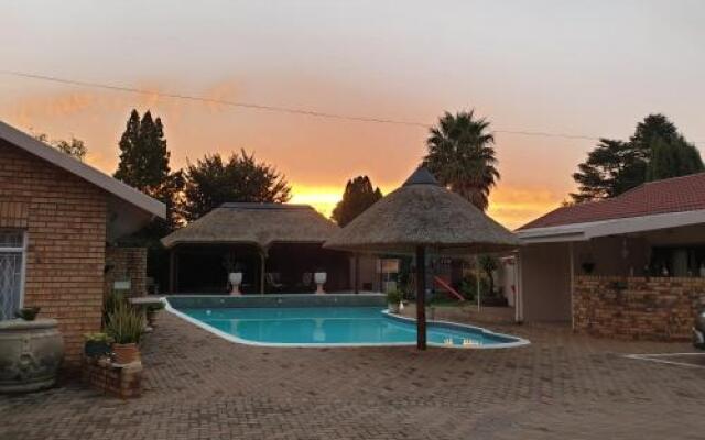 Invite Guest House
