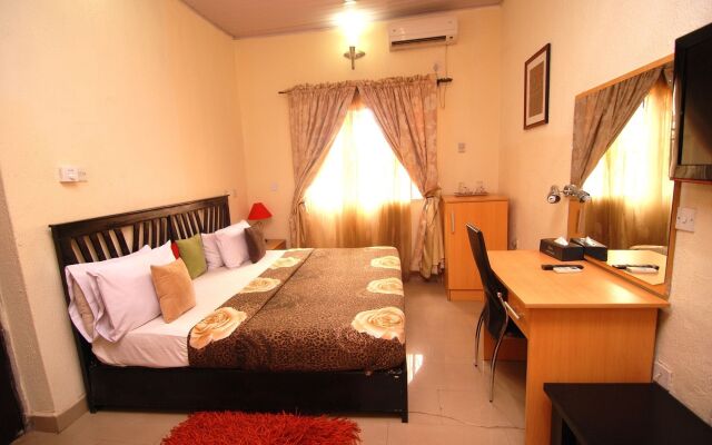 Ajoy Hotel And Suite