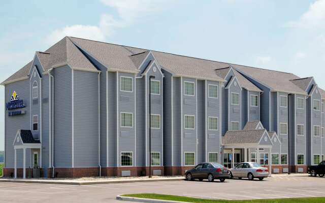 Microtel Inn & Suites by Wyndham Delphos