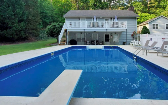 Immaculate Suwanee House w/ Pool & Game Room!