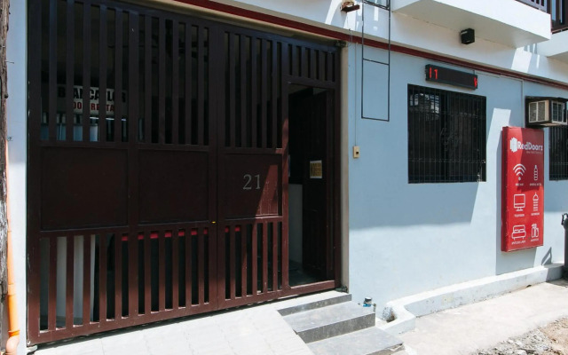 RedDoorz near NAIA Terminal 1