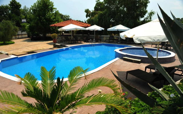 Zeus Hotel