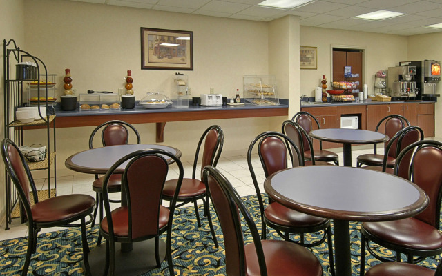 Travelodge by Wyndham Downtown Chicago