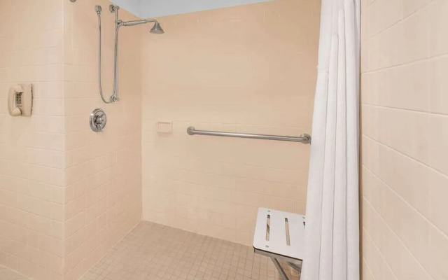 Holiday Inn Express Litchfield