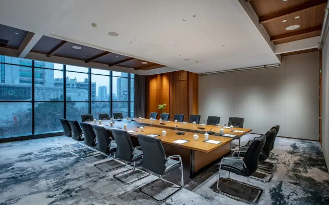 Grand Guizhou Park Hotel